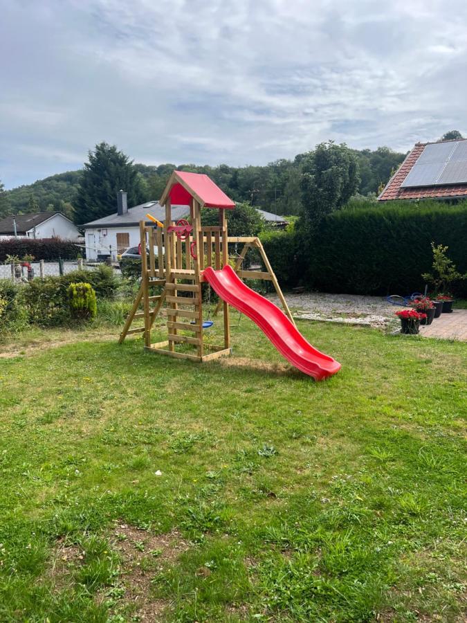 Spacieux Chalet A Эвей Экстерьер фото